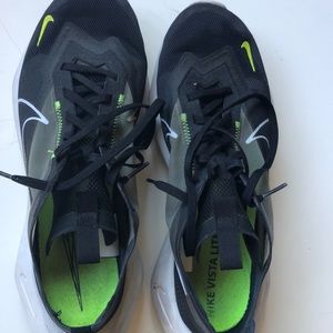 Nike Vista Lite